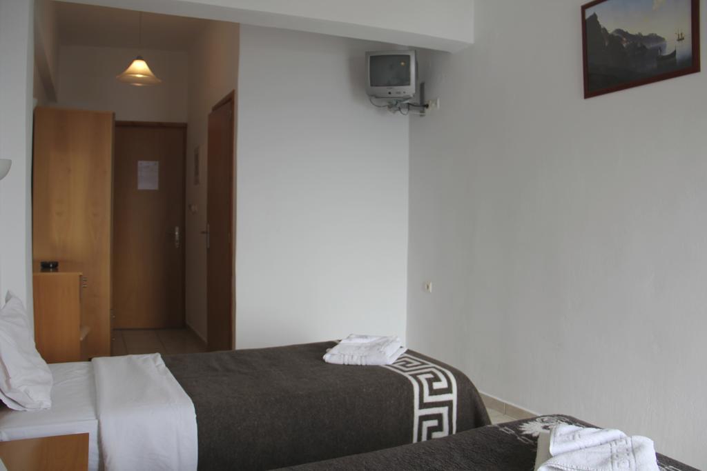 Hotel Stavris Khóra Sfakíon エクステリア 写真