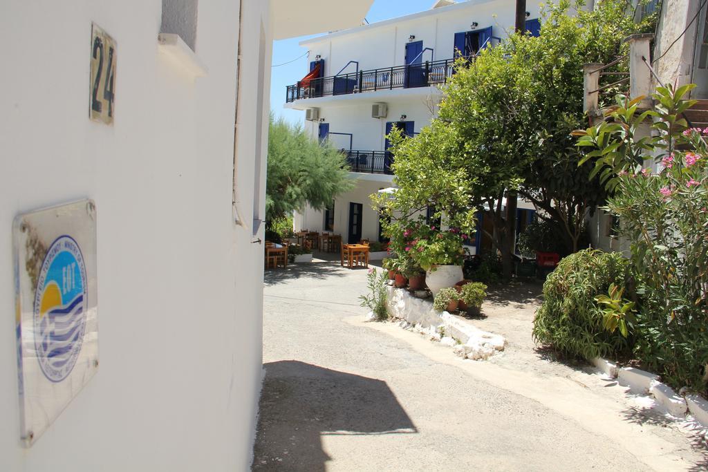 Hotel Stavris Khóra Sfakíon エクステリア 写真