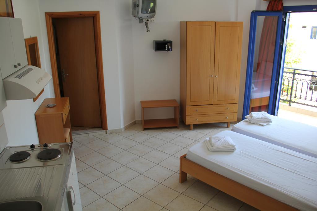 Hotel Stavris Khóra Sfakíon エクステリア 写真