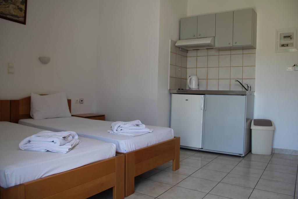 Hotel Stavris Khóra Sfakíon エクステリア 写真