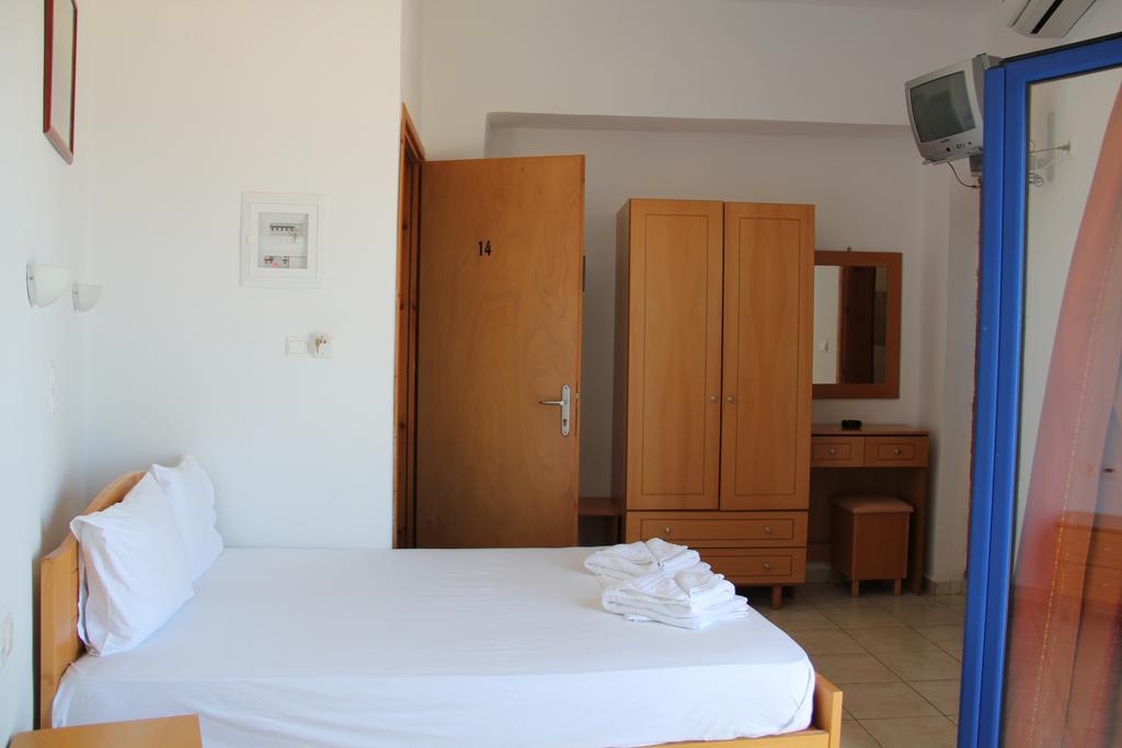 Hotel Stavris Khóra Sfakíon エクステリア 写真