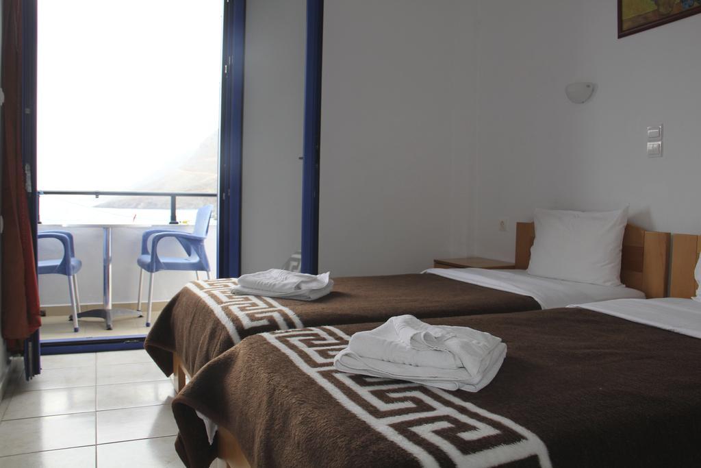 Hotel Stavris Khóra Sfakíon エクステリア 写真