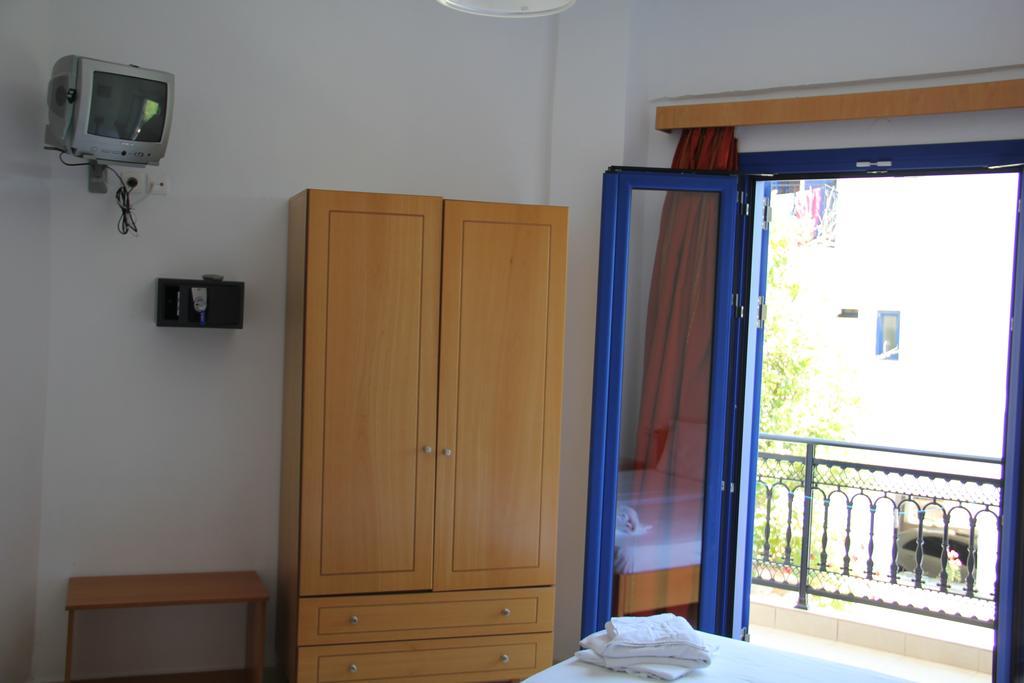 Hotel Stavris Khóra Sfakíon エクステリア 写真