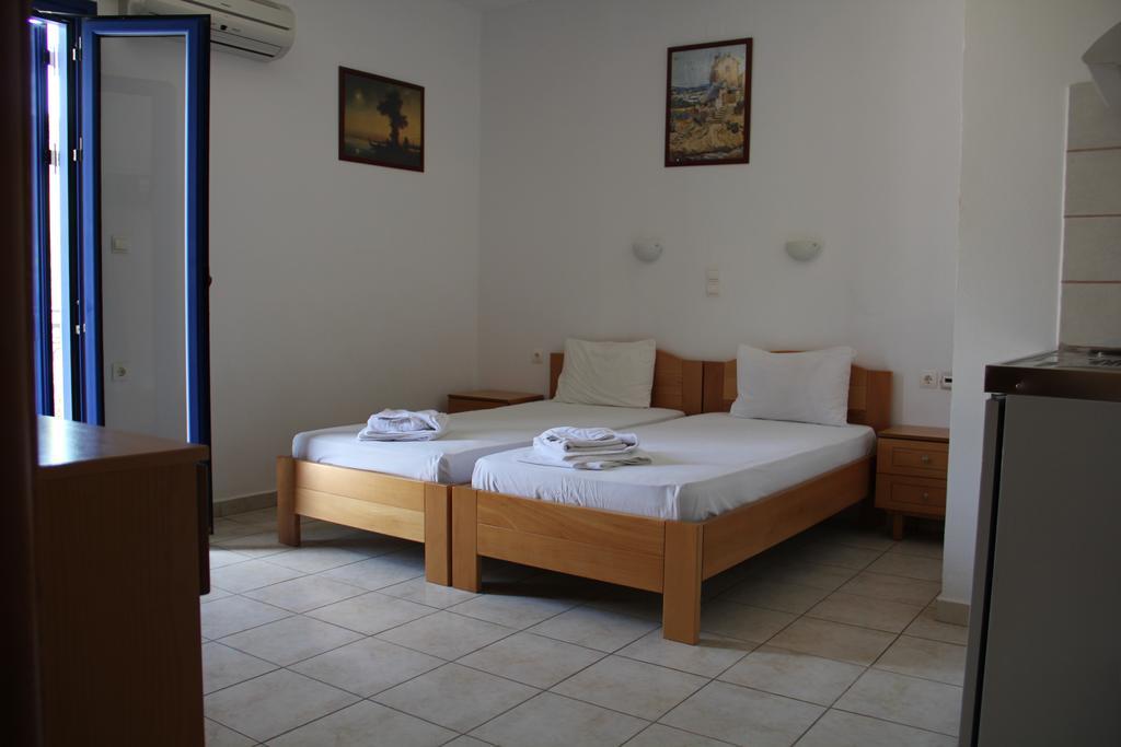 Hotel Stavris Khóra Sfakíon エクステリア 写真