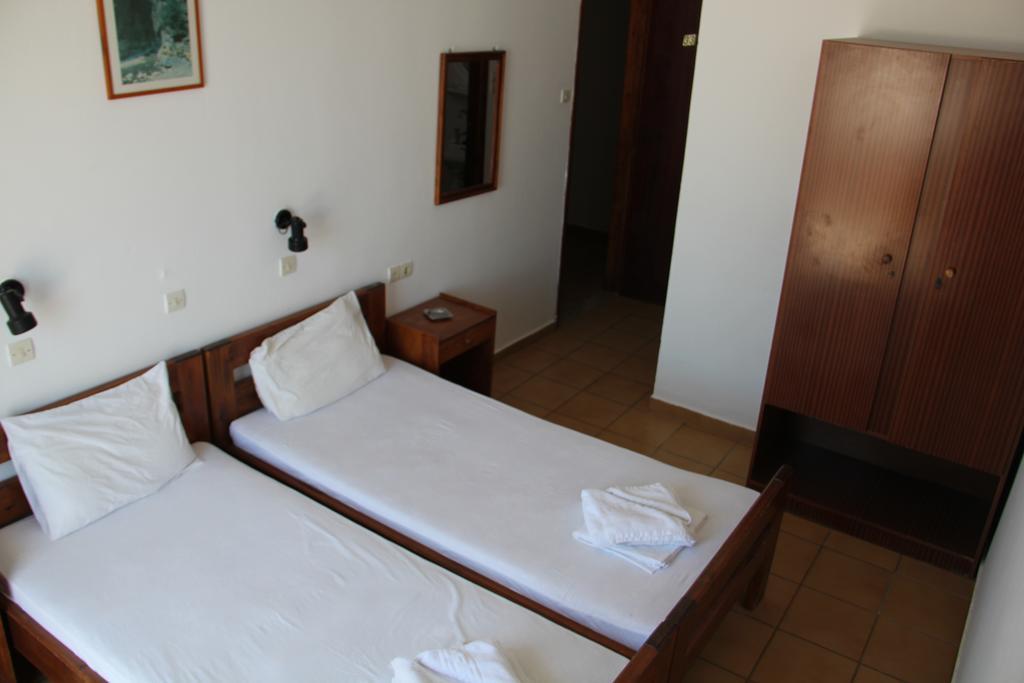 Hotel Stavris Khóra Sfakíon エクステリア 写真